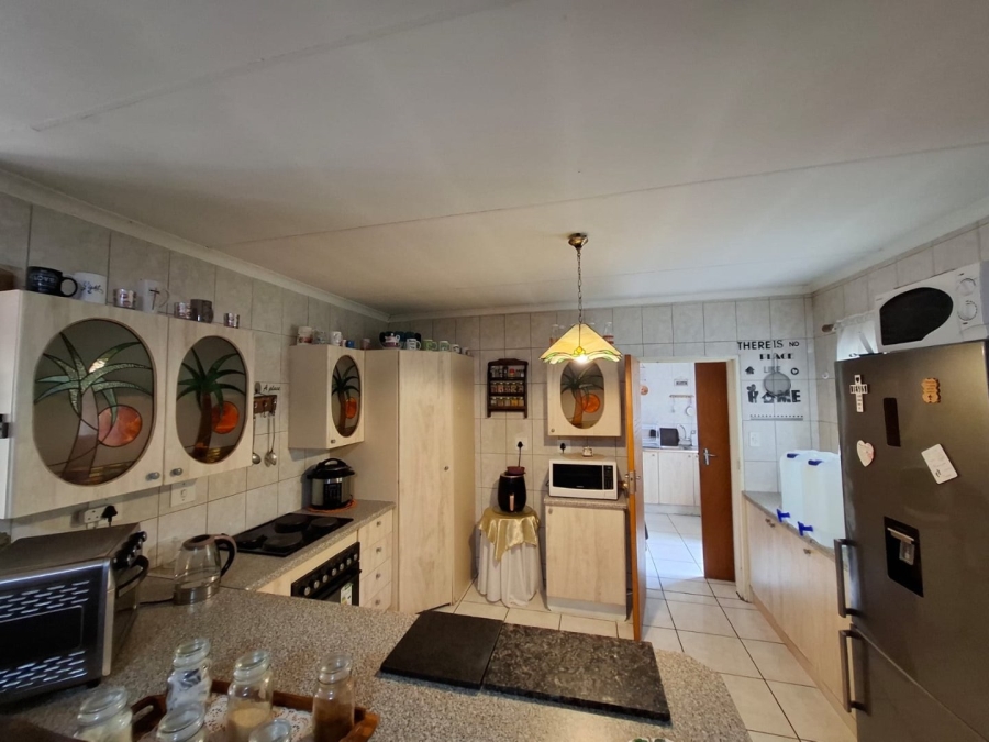 4 Bedroom Property for Sale in Safari Gardens North West